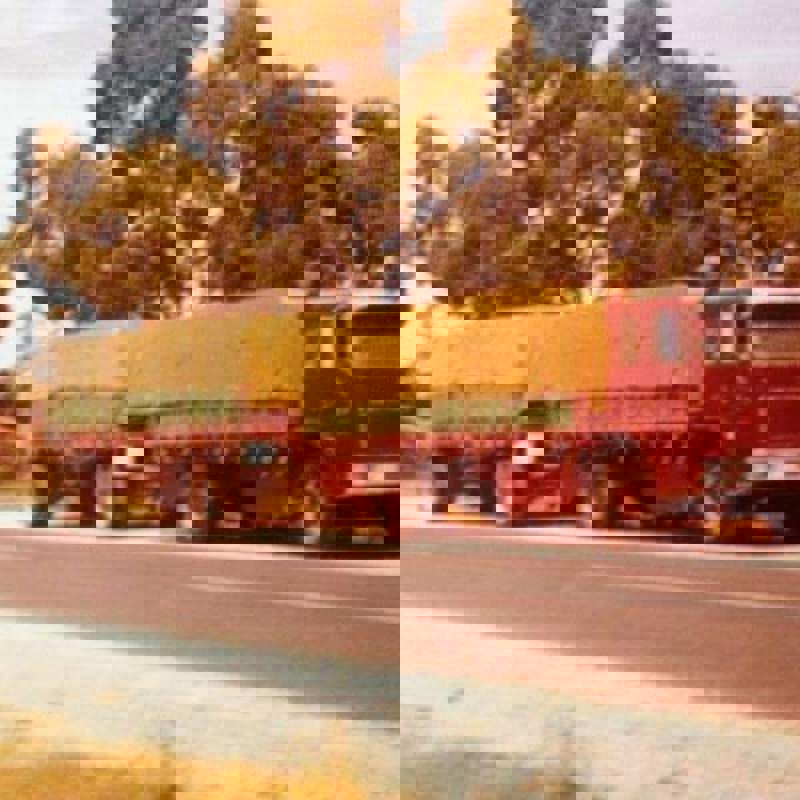 Peters 1st truck, Acco